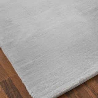 B&M Luxury Faux Fur Super Soft Rug 100 X 150cm - Silver 2 B&M Luxury Faux Fur Super Soft Rug 100 X 150cm - Silver - Image 2
