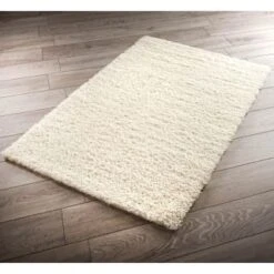 B&M Nordic Cream Fur Rug 100 X 150cm
